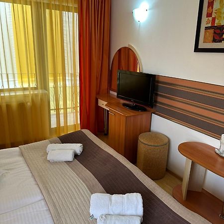 Restaurant Motel Dolorean Sacele Bagian luar foto