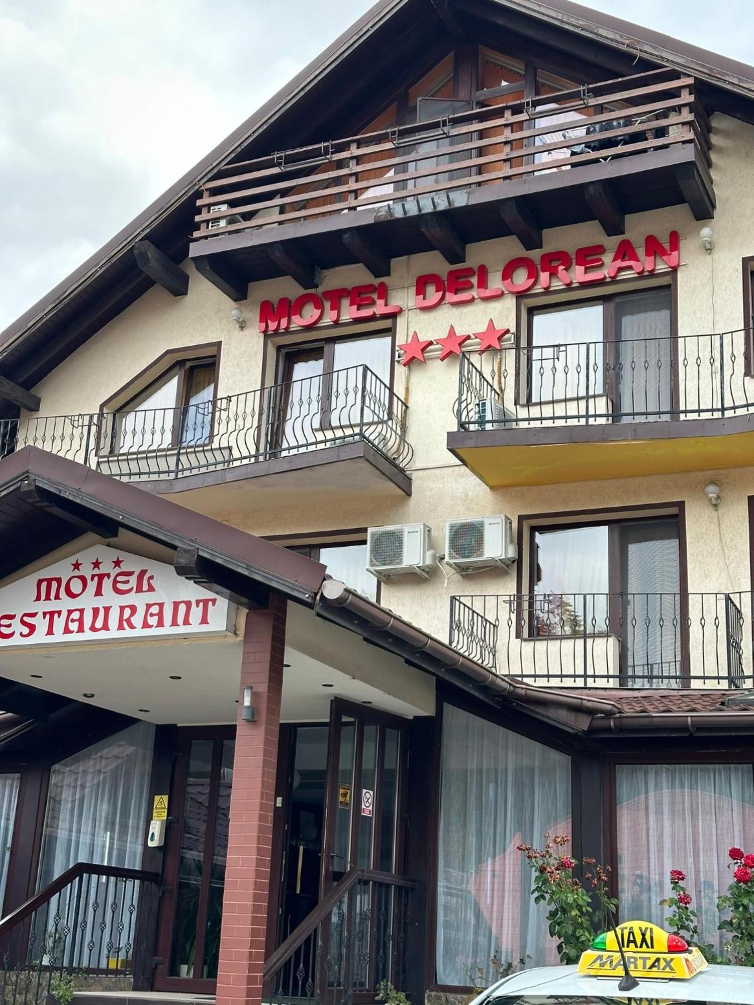 Restaurant Motel Dolorean Sacele Bagian luar foto