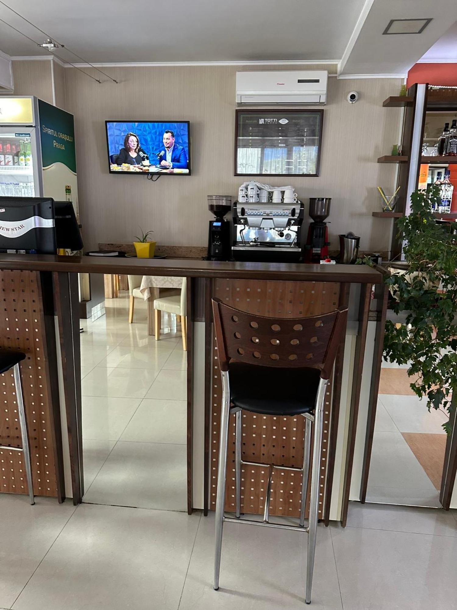 Restaurant Motel Dolorean Sacele Bagian luar foto